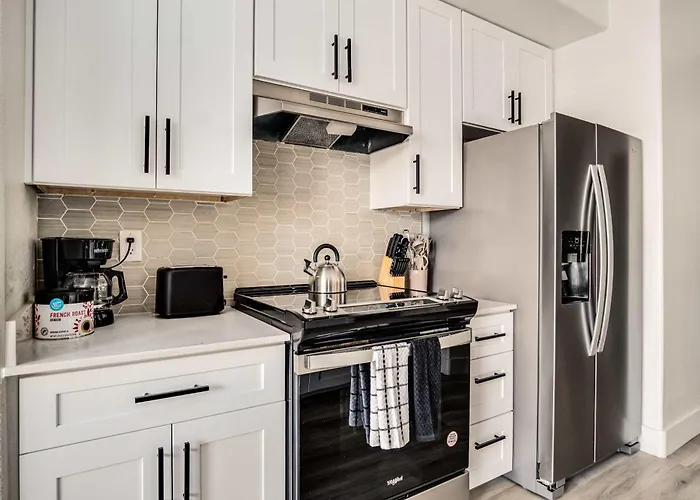 Boulevard 2br By Stadium Pool Parking Gym 07 Apartament Glendale